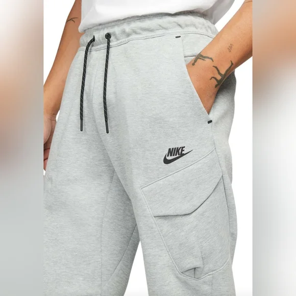 Nike Sportswear Tech Fleece Pant - Picture 3 of 4